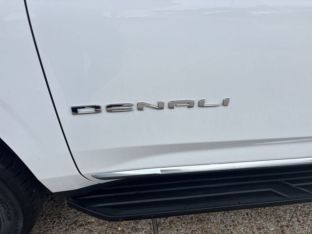 Certified 2023 GMC Yukon Denali w/ Max Trailering Package AWD/4WD image 32