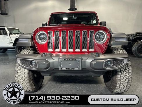 Used 2022 Jeep Wrangler Unlimited Rubicon AWD/4WD image 3