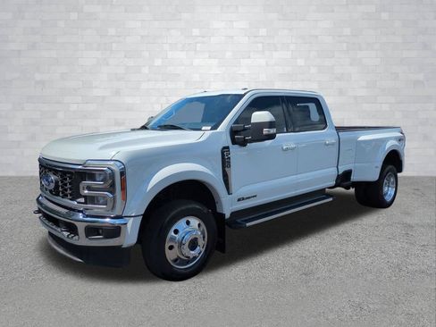 Used 2023 Ford F450 Lariat AWD/4WD image 9