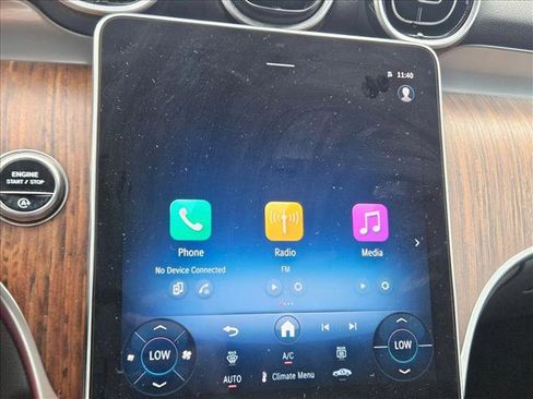 Used 2025 Mercedes-Benz GLC 300 image 12