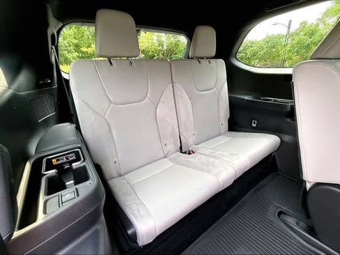 Used 2026 Lexus TX 350 AWD w/ Technology Package image 29