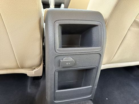 Used 2017 Volkswagen Jetta SE FWD image 37