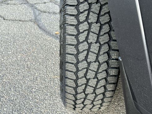 Used 2022 Toyota 4Runner SR5 Premium image 8