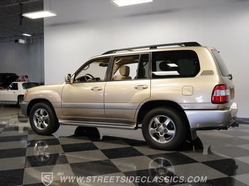 Used 2006 Toyota Land Cruiser image 9