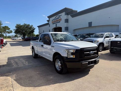 Used 2015 Ford F150 XL w/ Equipment Group 101A Mid RWD image 2