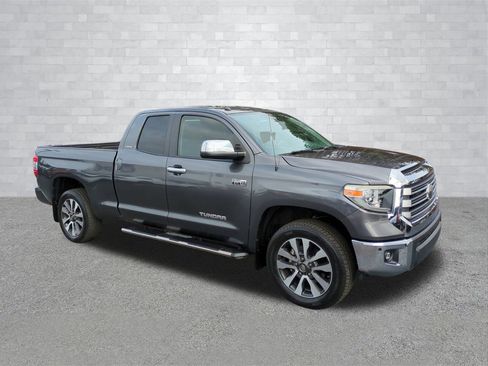 Used 2018 Toyota Tundra Limited image 2