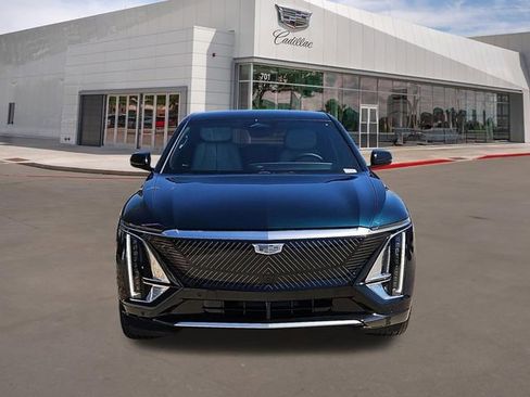 New 2026 Cadillac Lyriq Luxury w/ LPO, Floor Liner Package image 2