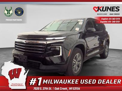 Used 2024 Chevrolet Traverse LT
