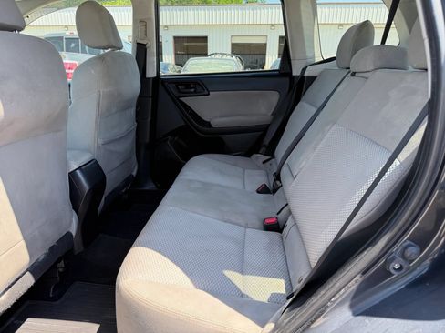 Used 2015 Subaru Forester 2.5i Premium w/ All-Weather Package AWD/4WD image 21