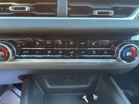 New 2026 Chevrolet Equinox LT w/ Convenience Package II image 26