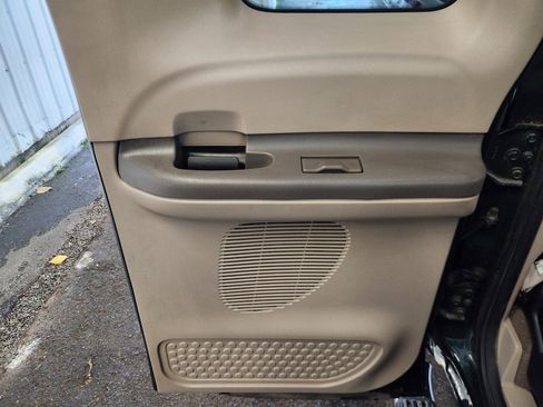 Used 2001 Ford F250 Lariat image 15