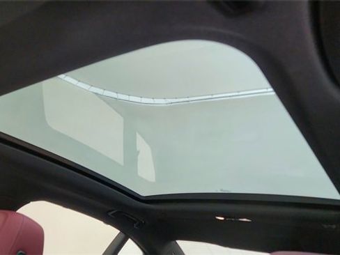 Used 2025 BMW 540i xDrive image 59