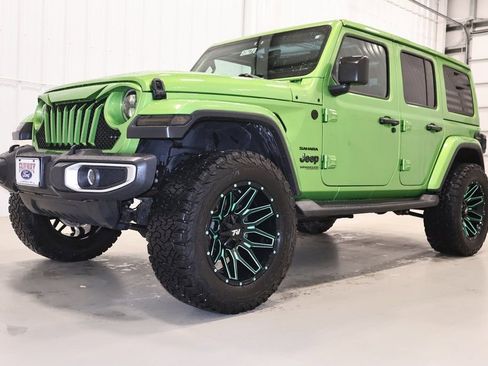 Used 2019 Jeep Wrangler Unlimited Sahara w/ Uconnect 4C Nav & Sound Group image 6