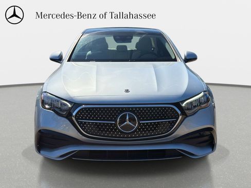 Used 2025 Mercedes-Benz E 350 4MATIC Sedan image 2