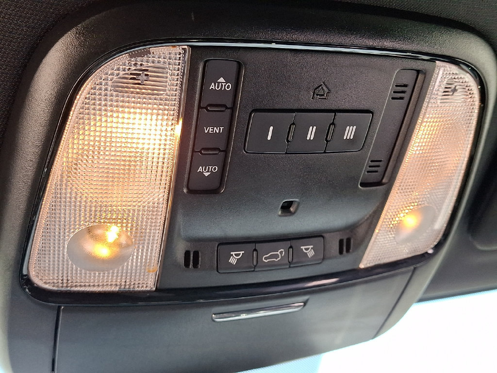 Used 2023 Dodge Durango R/T AWD/4WD image 23