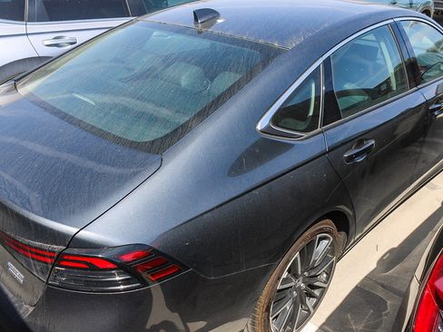 Used 2024 Honda Accord Touring image 14