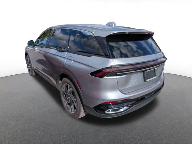 Used 2026 Lincoln Nautilus Premier w/ Equipment Group 102A AWD/4WD image 3