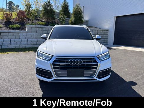 Used 2019 Audi Q5 2.0T Premium w/ Convenience Package image 2