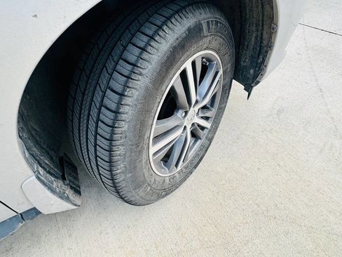 Used 2017 INFINITI QX60 FWD w/ Premium Plus Package image 33