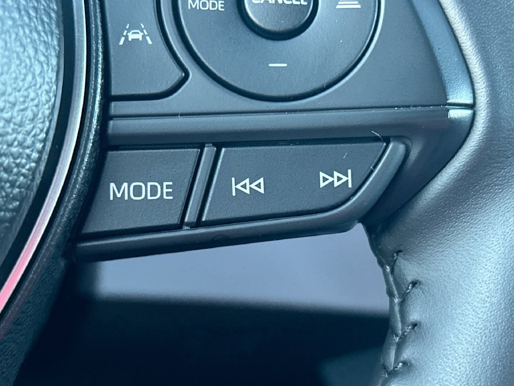 Used 2026 Toyota Corolla SE FWD image 16