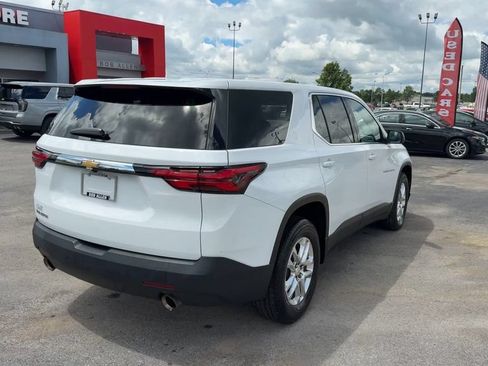 Used 2023 Chevrolet Traverse LS FWD image 6