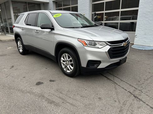 Used 2018 Chevrolet Traverse LS image 2