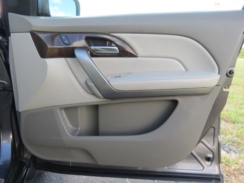 Used 2011 Acura MDX AWD/4WD image 32