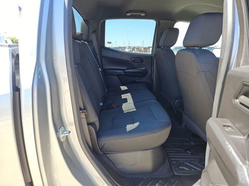 Used 2024 Chevrolet Colorado W/T image 23