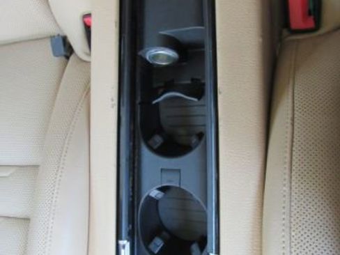 Used 2019 Porsche Panamera 4 image 33