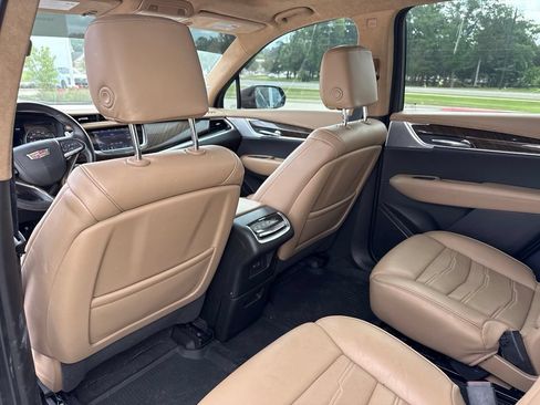 Used 2023 Cadillac XT6 Sport w/ Platinum Package AWD/4WD image 22