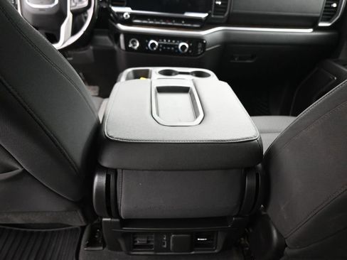 Used 2023 GMC Sierra 1500 SLE image 19