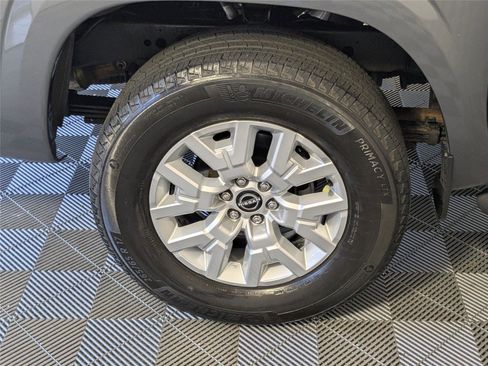 Used 2022 Nissan Frontier SV image 25