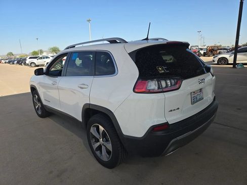 Used 2019 Jeep Cherokee Limited w/ Luxury Group AWD/4WD image 2