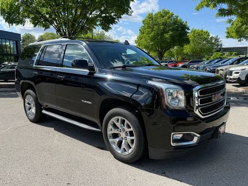 Used 2019 GMC Yukon SLE w/ SLE Value Package AWD/4WD image 4