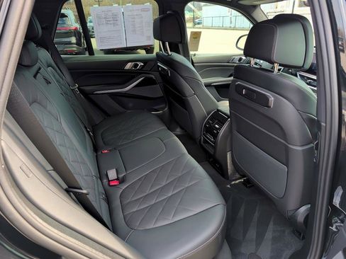 Used 2025 BMW X5 xDrive40i image 13