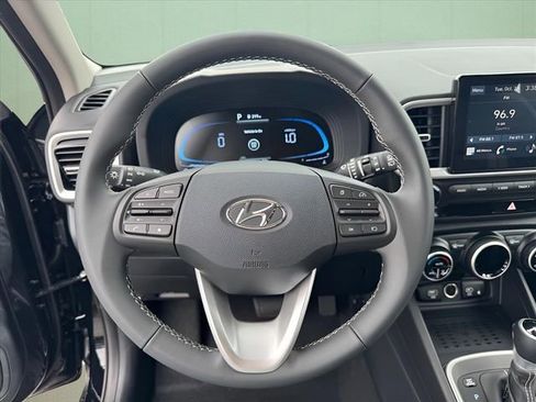 New 2026 Hyundai Venue SEL image 18
