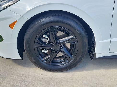 Used 2021 Hyundai Sonata SE image 3