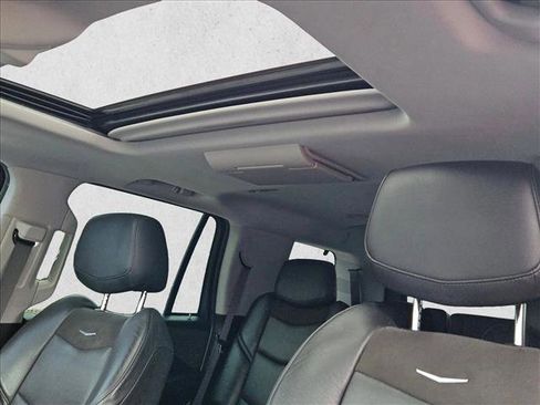 Used 2019 Cadillac Escalade Luxury image 15