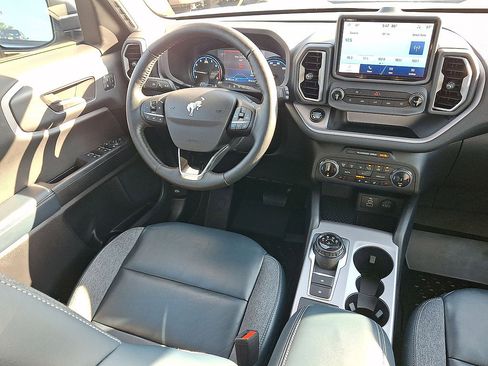 Certified 2023 Ford Bronco Sport Outer Banks AWD/4WD image 15