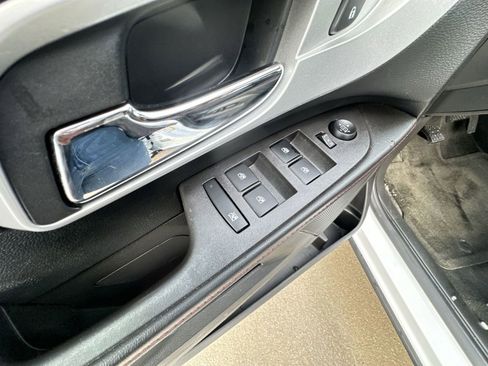 Used 2015 Chevrolet Equinox LT w/ Driver Convenience Package image 21