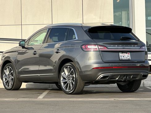 Used 2022 Lincoln Nautilus Reserve w/ Equipment Group 202A image 5