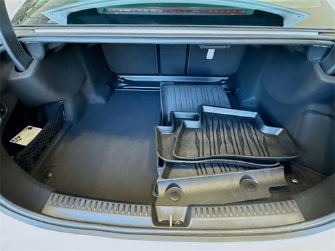 Used 2025 Mercedes-Benz E 450 4MATIC Sedan w/ Winter Package image 28