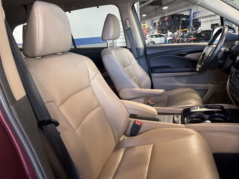 Used 2016 Honda Pilot Touring image 31