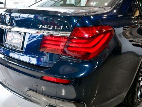 Used 2015 BMW 740Li xDrive image 11