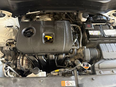 Used 2023 Kia Seltos S AWD/4WD image 29