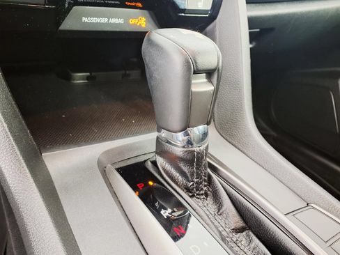 Used 2018 Honda Civic EX-L image 19