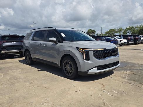 New 2026 Kia Carnival EX FWD image 2