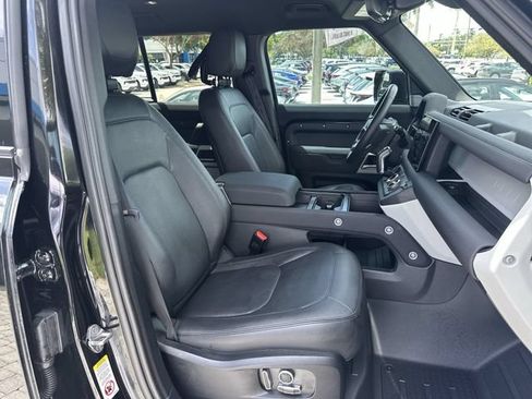 Used 2023 Land Rover Defender 130 SE AWD/4WD image 29