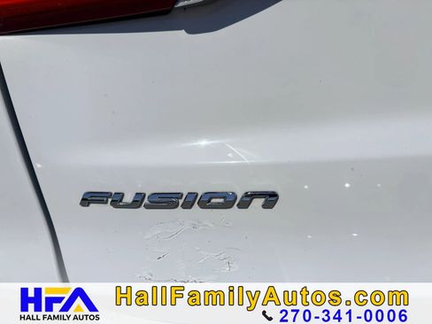 Used 2019 Ford Fusion SE FWD image 33