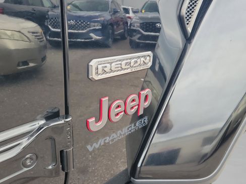 Used 2020 Jeep Wrangler Unlimited Rubicon w/ Quick Order Package 28Y Recon image 29